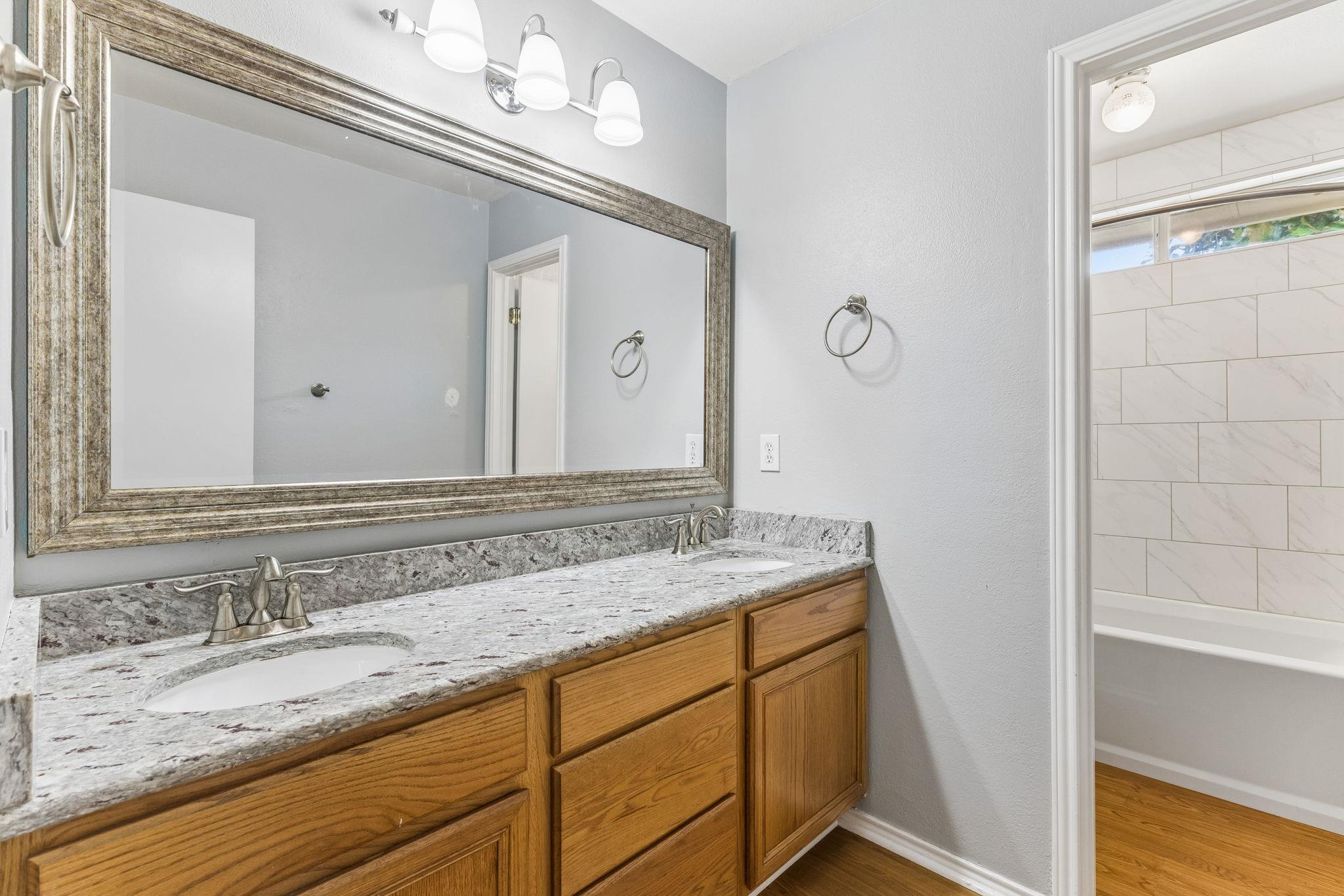 1409 Deer Horn Dr Property Photo 19