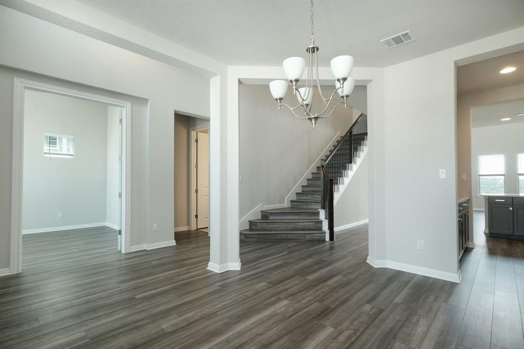 1661 Hazy Hills Loop Property Photo 4