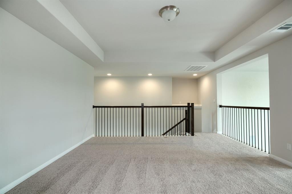 1661 Hazy Hills Loop Property Photo 15