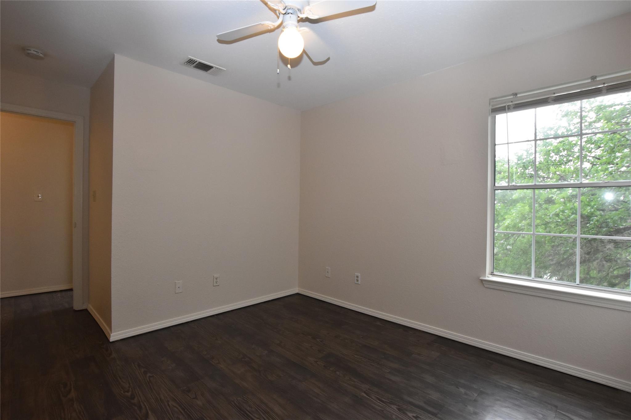 921-923 Sagewood Trl Property Photo 15