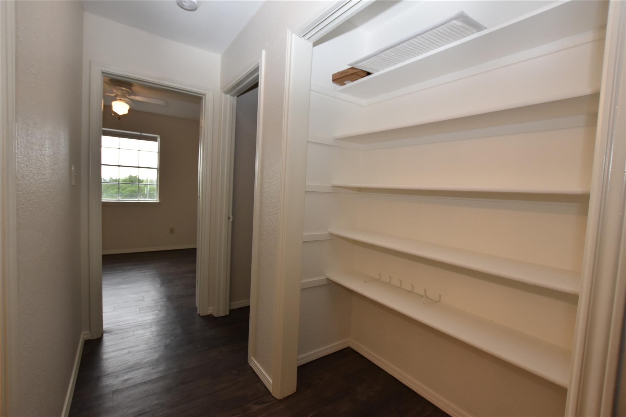 921-923 Sagewood Trl Property Photo 18