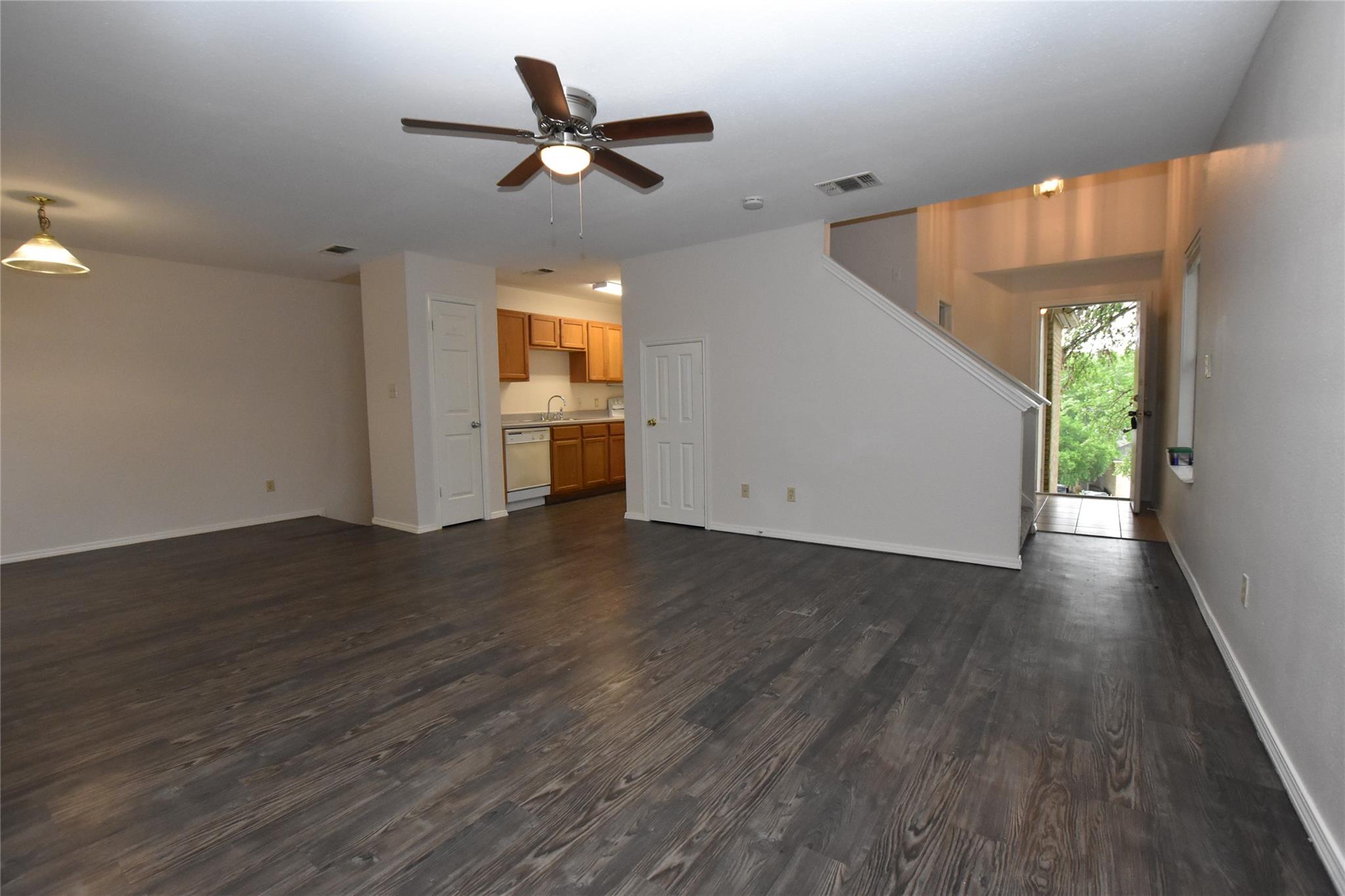 921-923 Sagewood Trl Property Photo 21