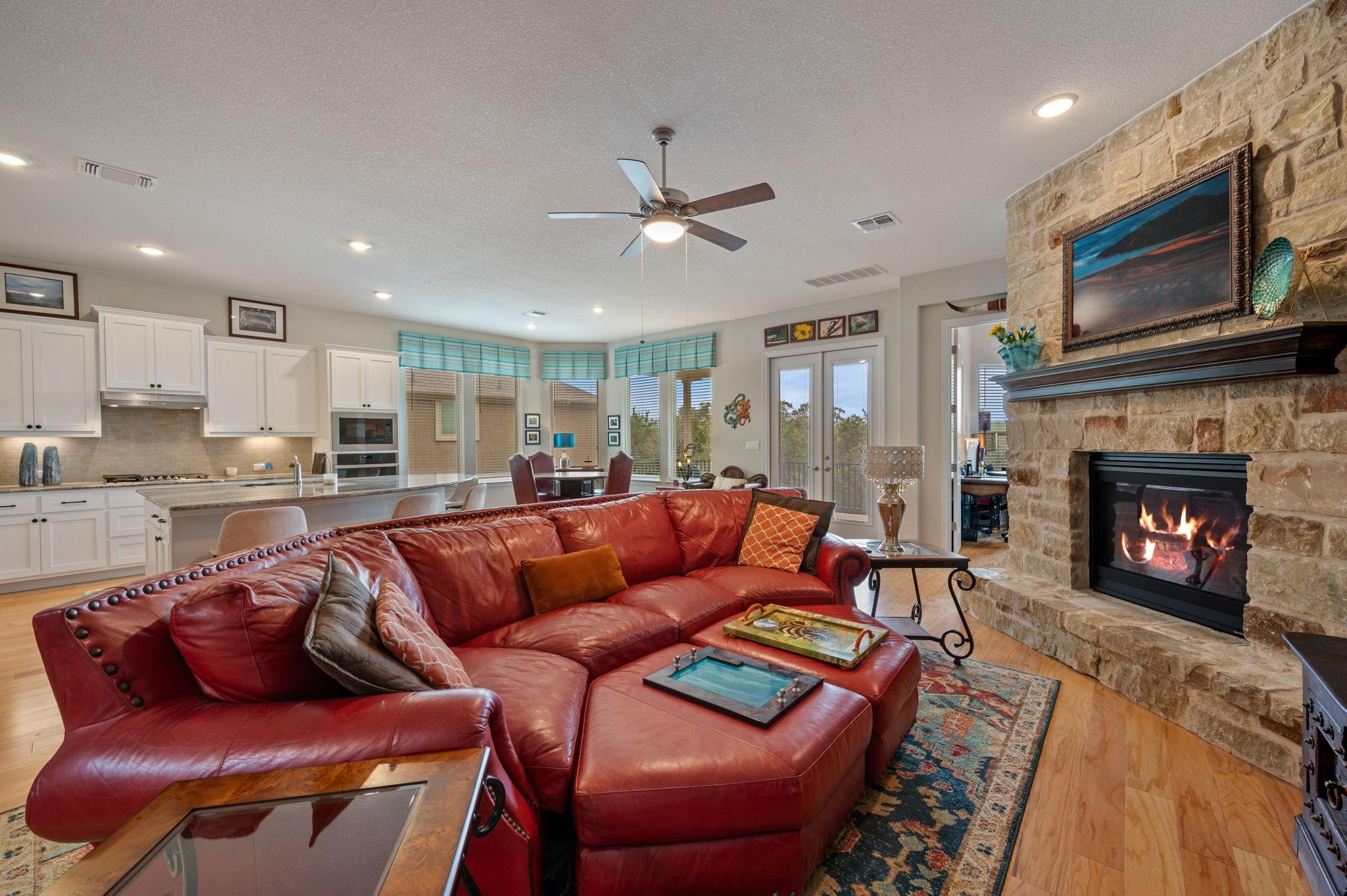 128 Woodway Bnd Property Photo 8