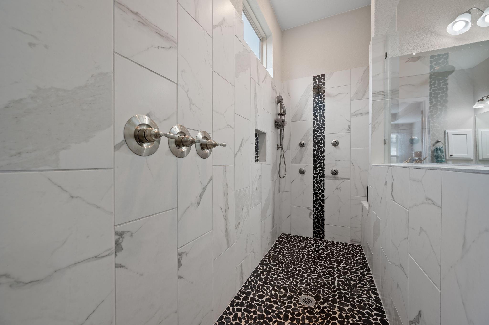 128 Woodway Bnd Property Photo 21