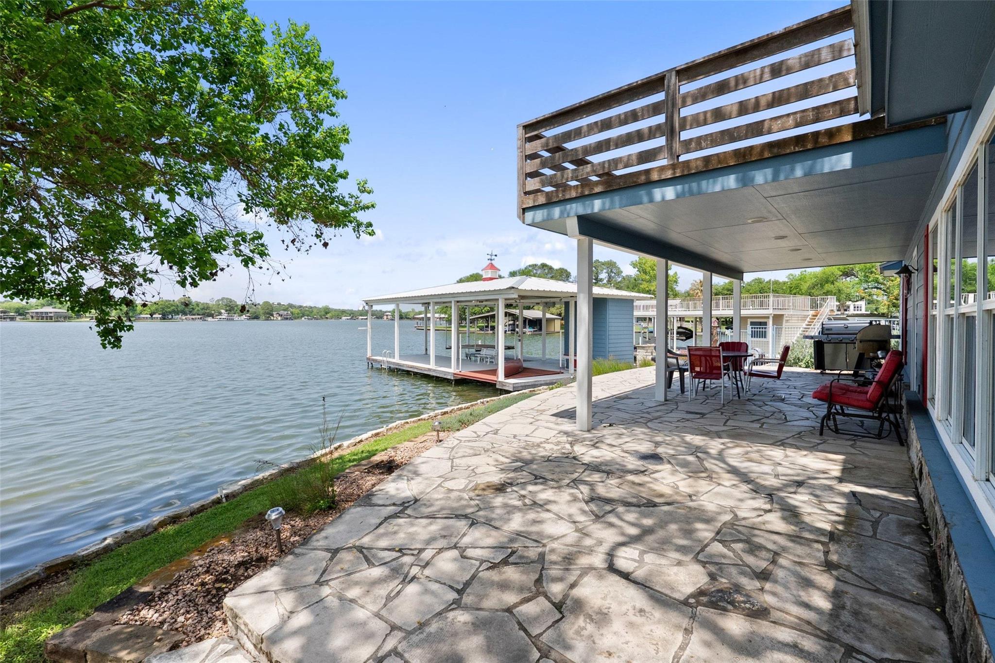 324 Granite Shoals Ln Property Photo 4
