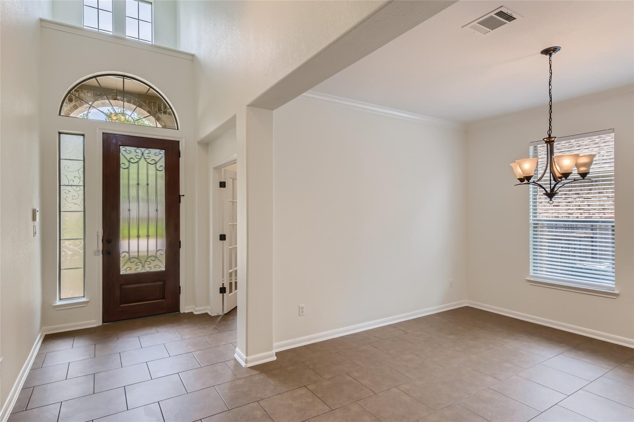 12609 Calistoga Way Property Photo 6
