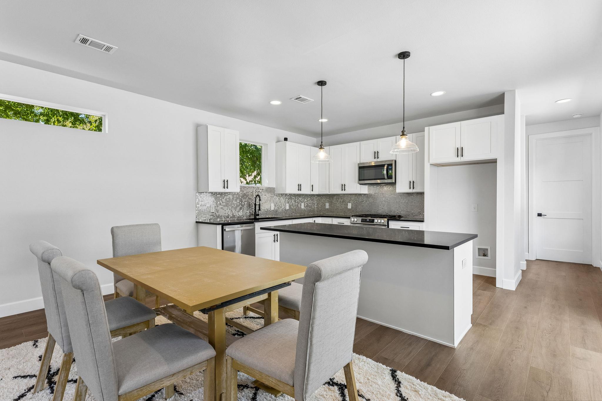 1130 Spur St #a Property Photo 5