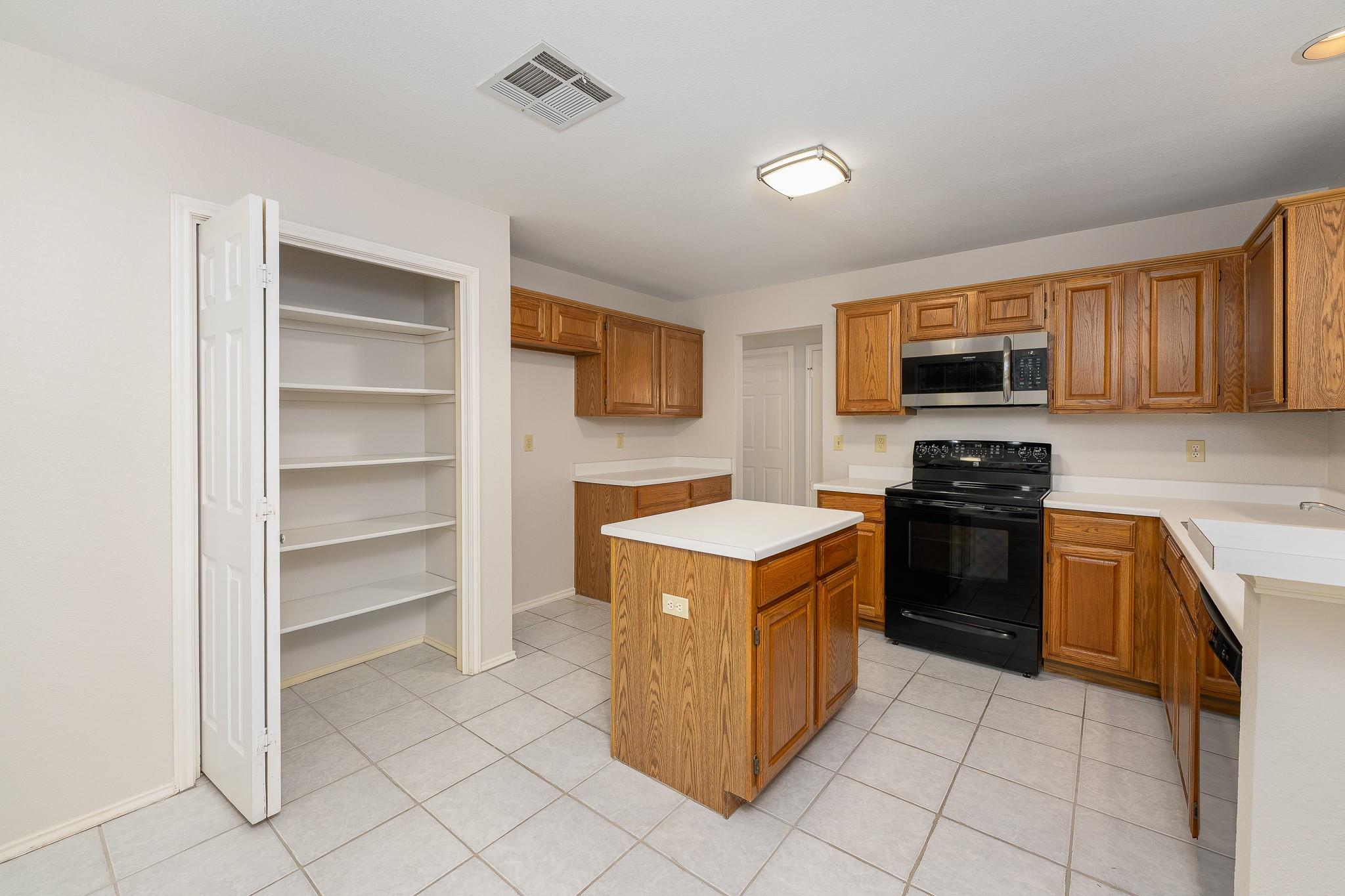 9106 Marybank Dr Property Photo 12