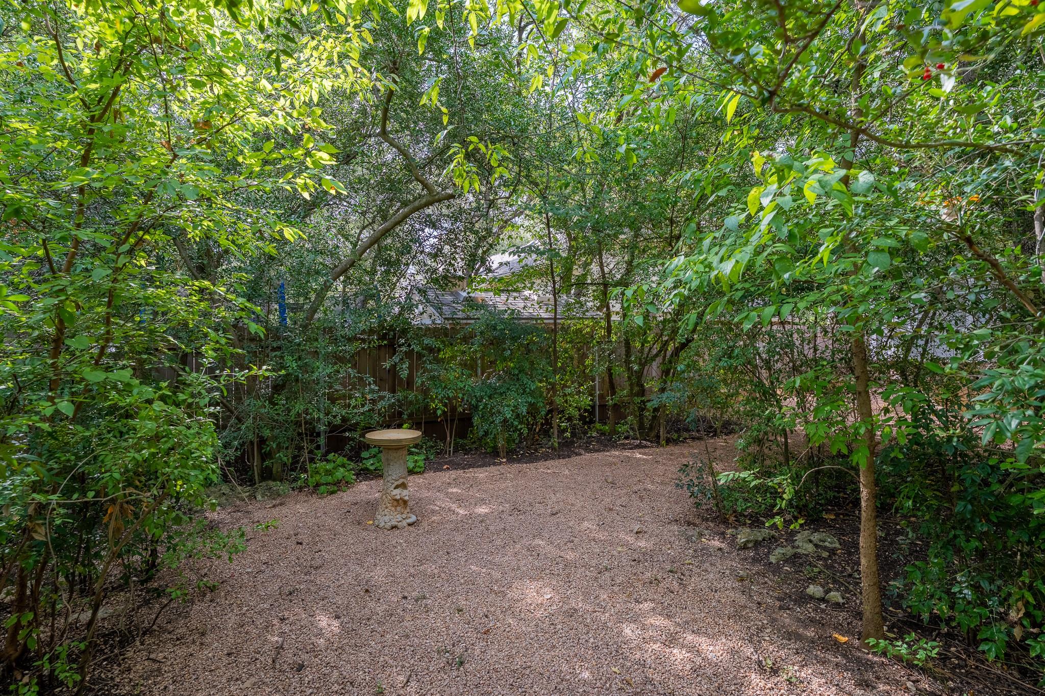 9106 Marybank Dr Property Photo 34