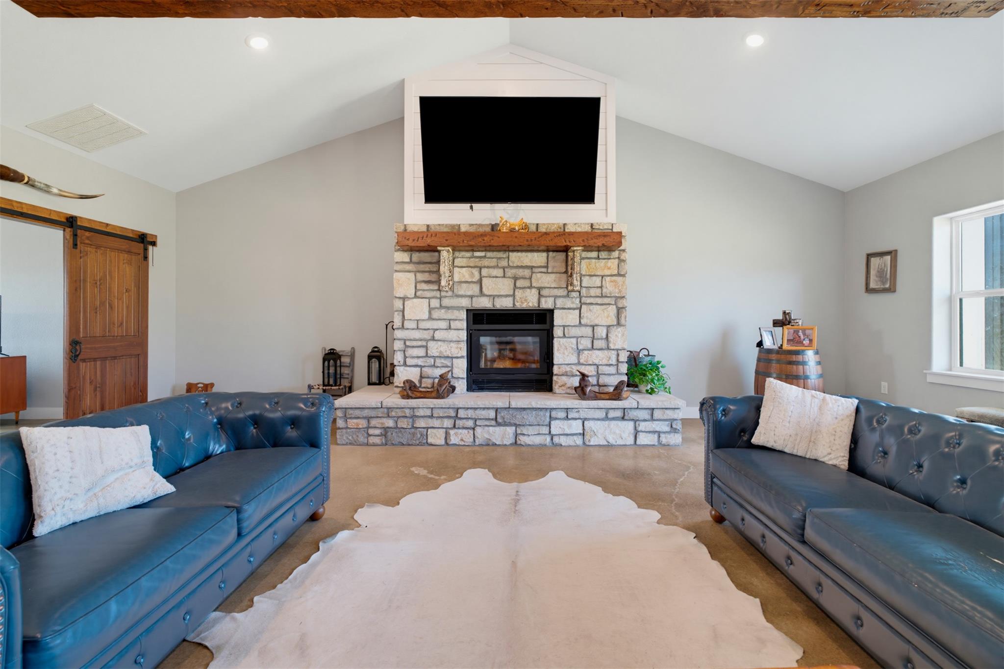 16905 Fm 112 None Property Photo 5