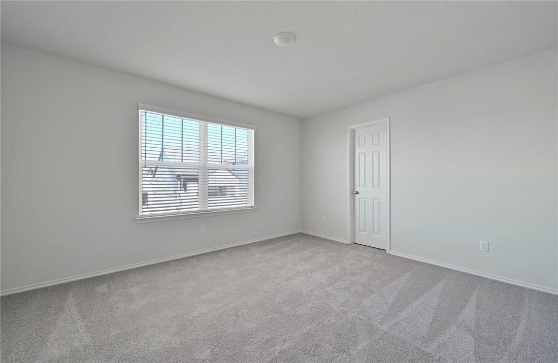 147 Longstraw Dr Property Photo 23