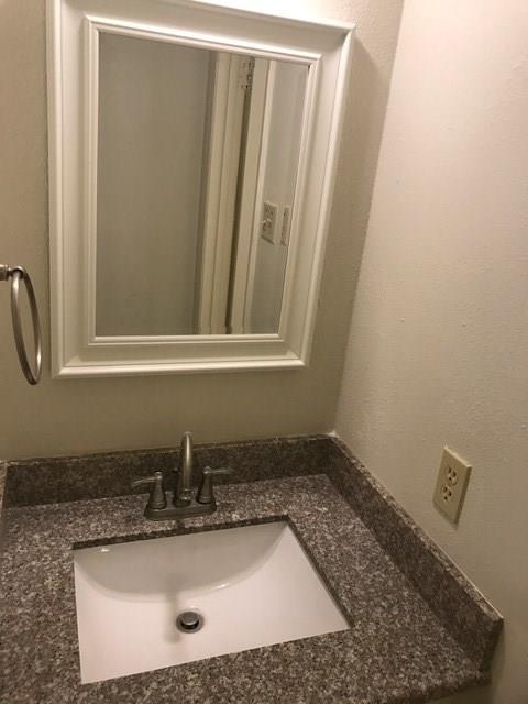 9102 Sedgemoor Trl #b Property Photo 8
