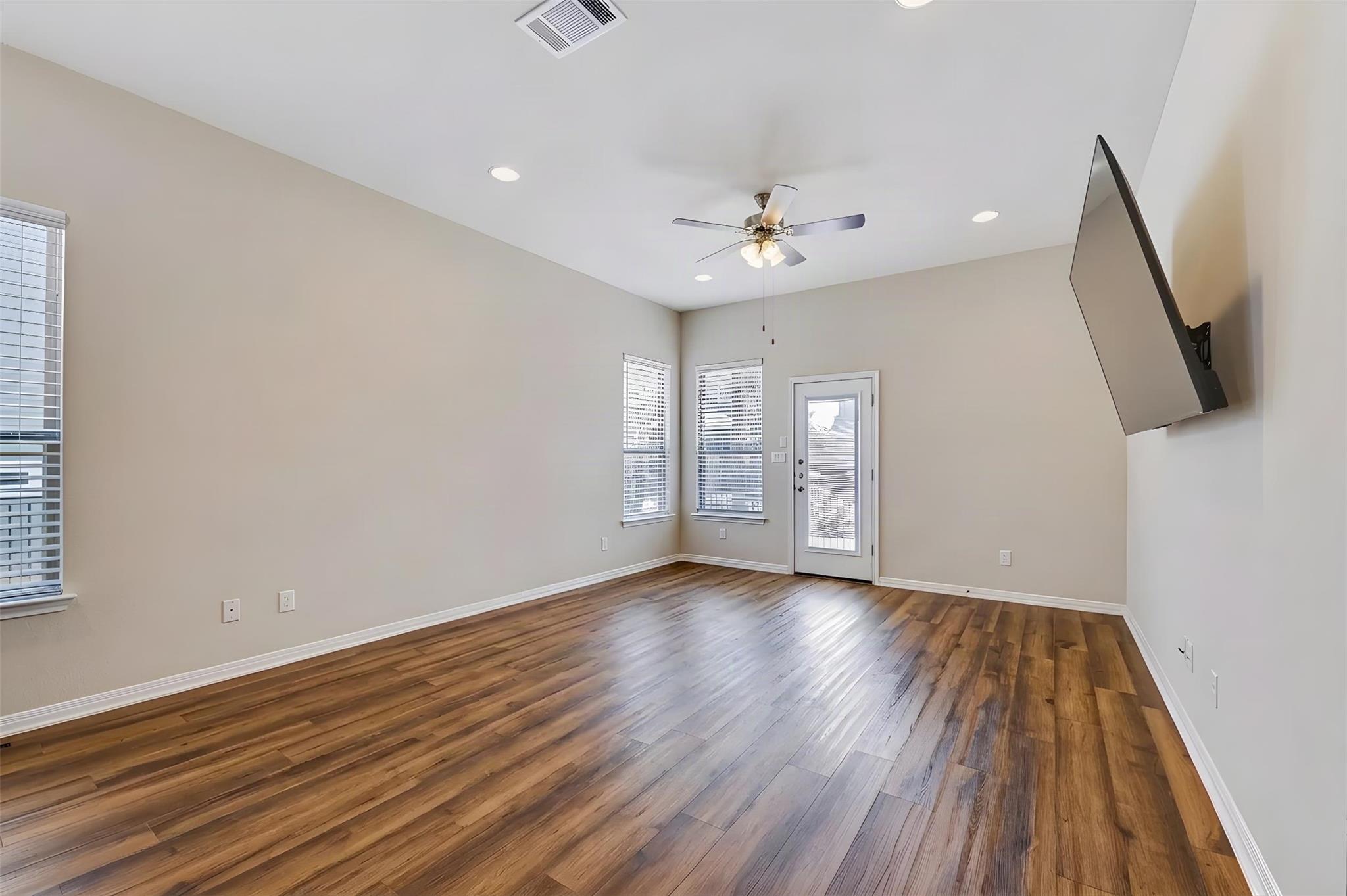 162 Rains None Property Photo 7