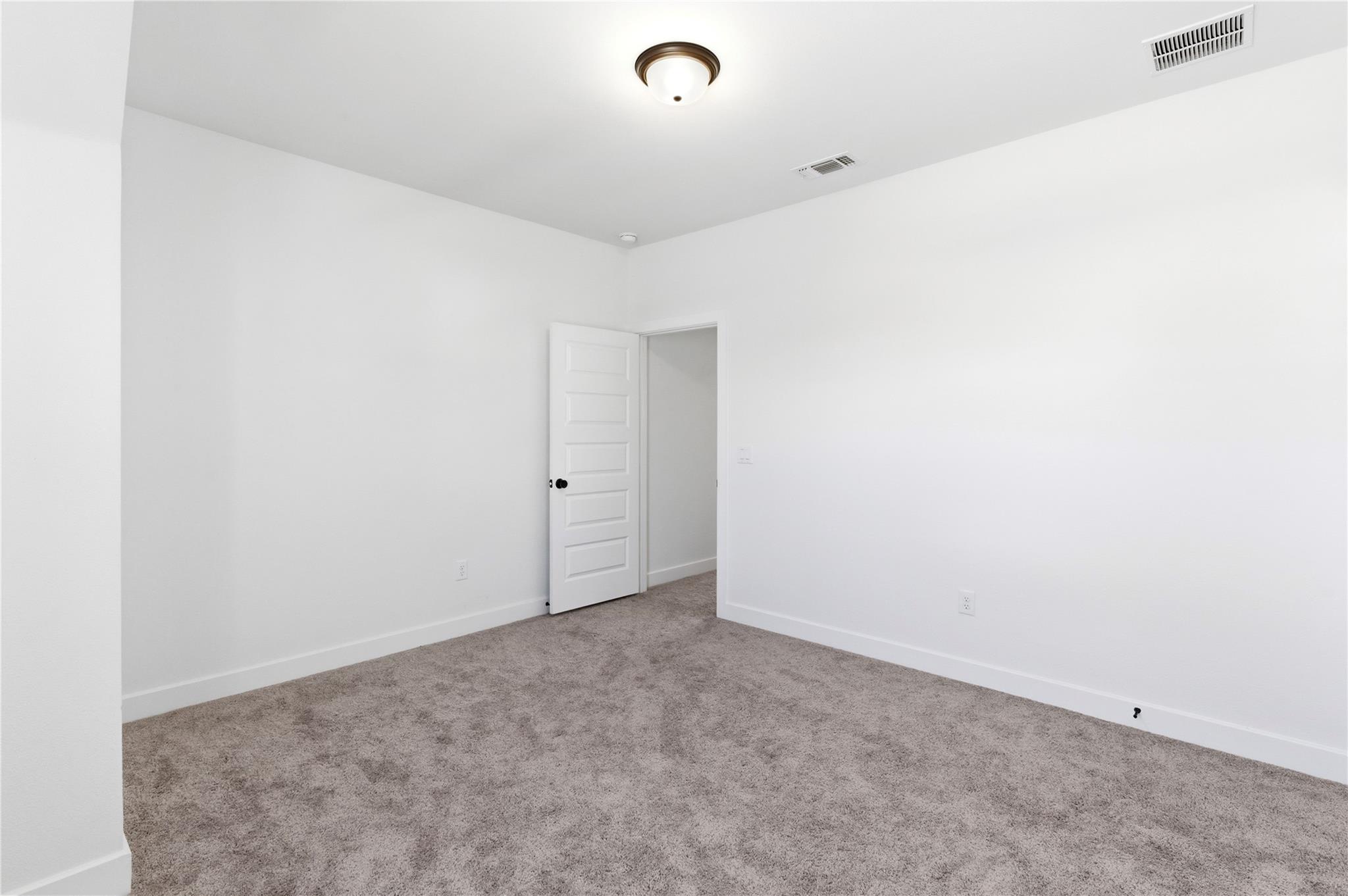 396 Hollister Dr Property Photo 27