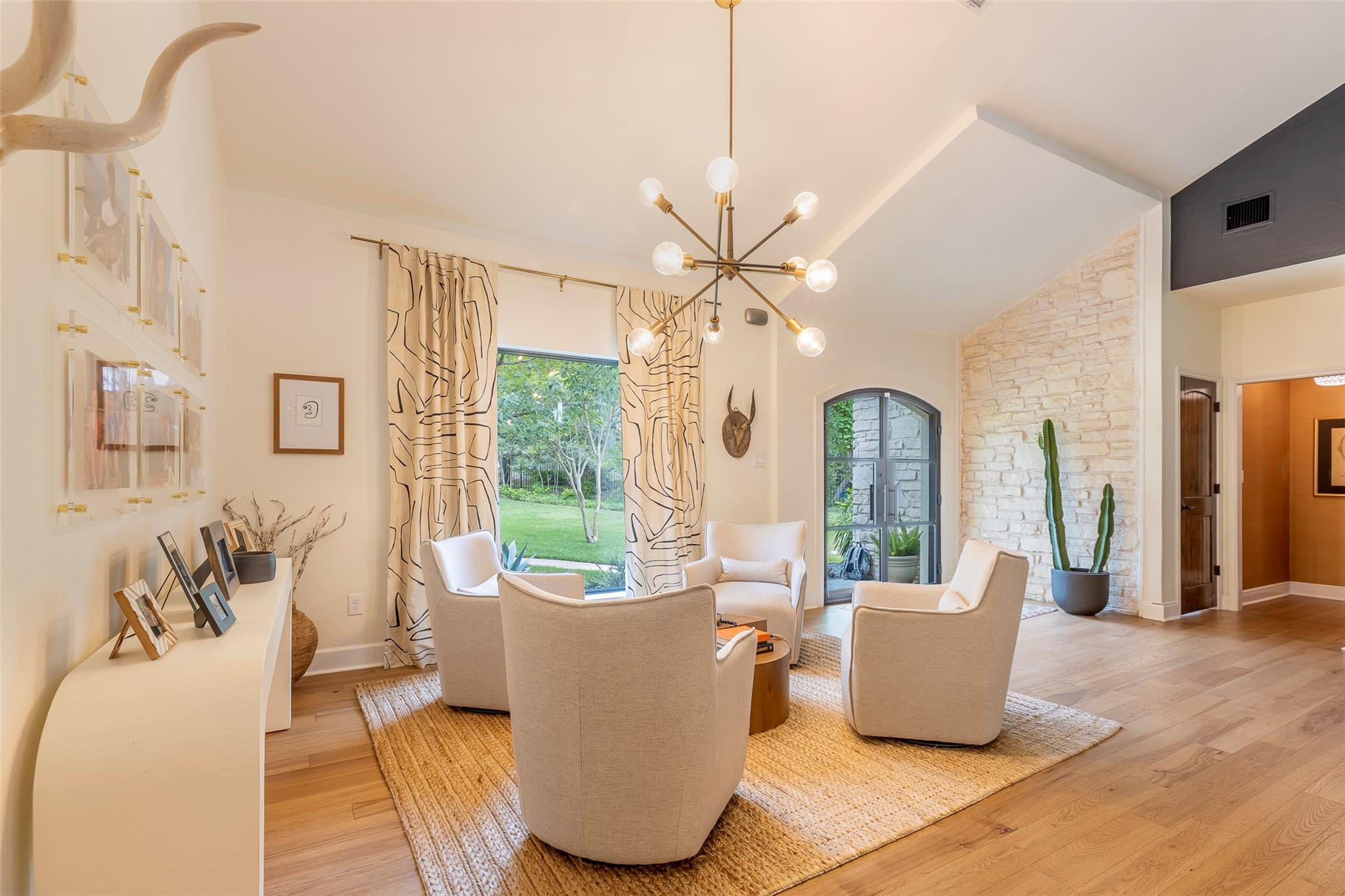 8800 Golden Rain Cv Property Photo 8
