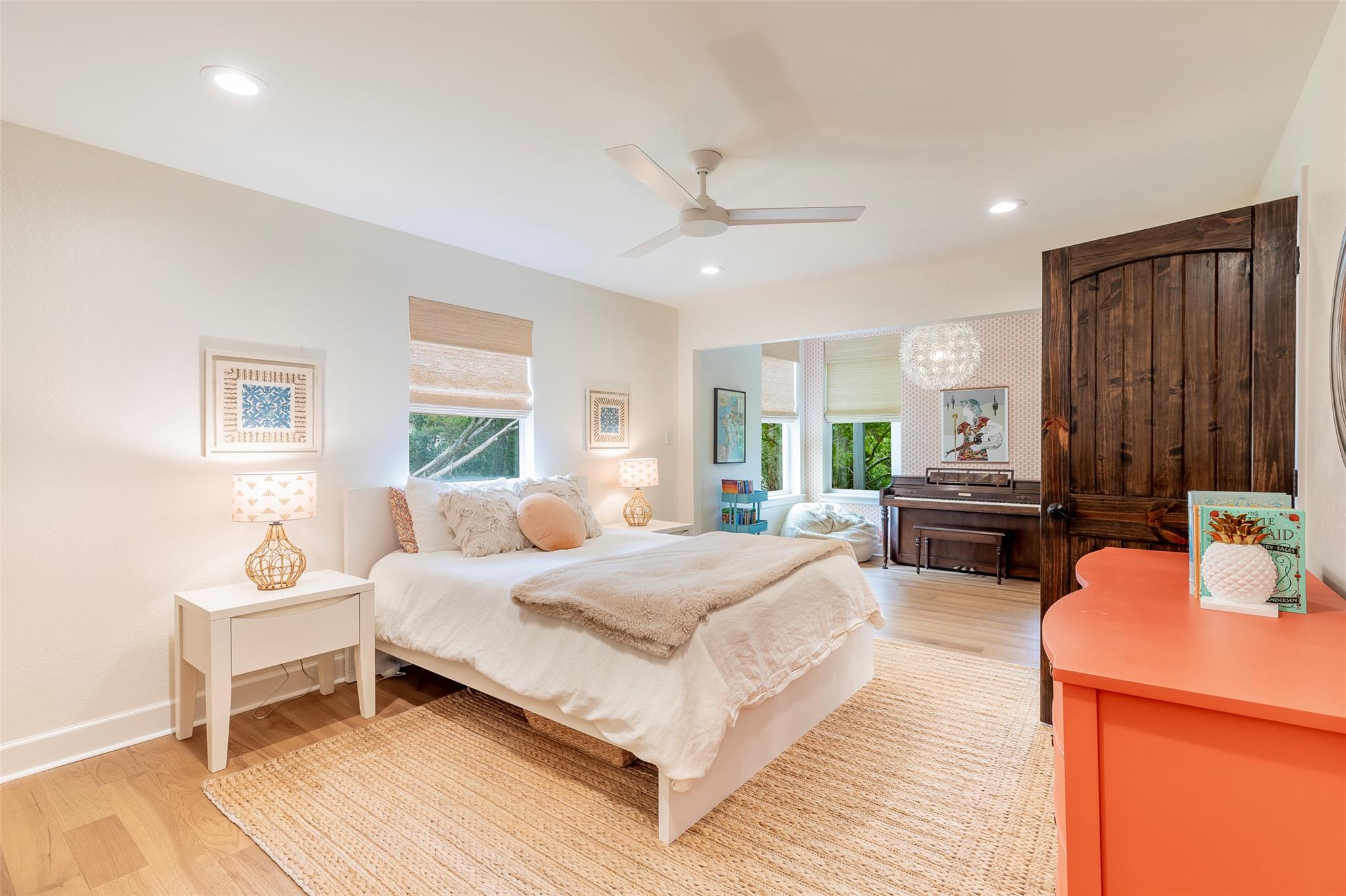 8800 Golden Rain Cv Property Photo 25