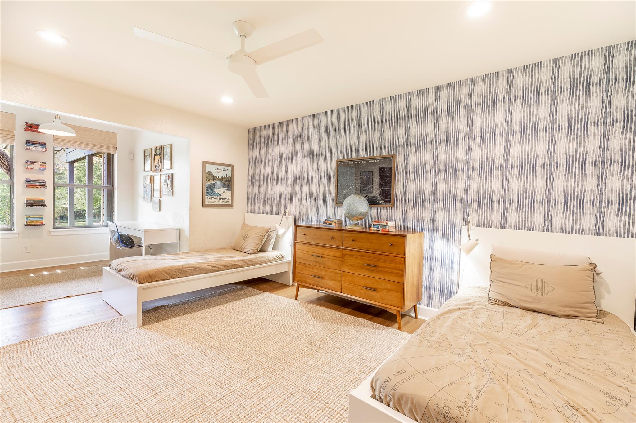 8800 Golden Rain Cv Property Photo 28
