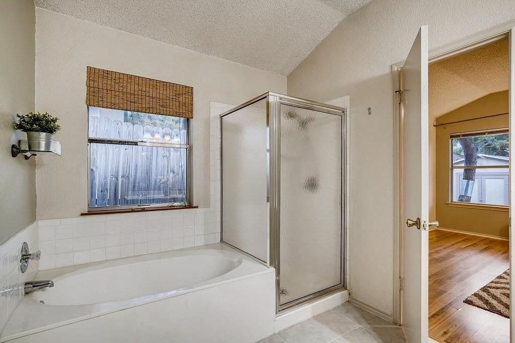 1811 Lobelia Dr Property Photo 13