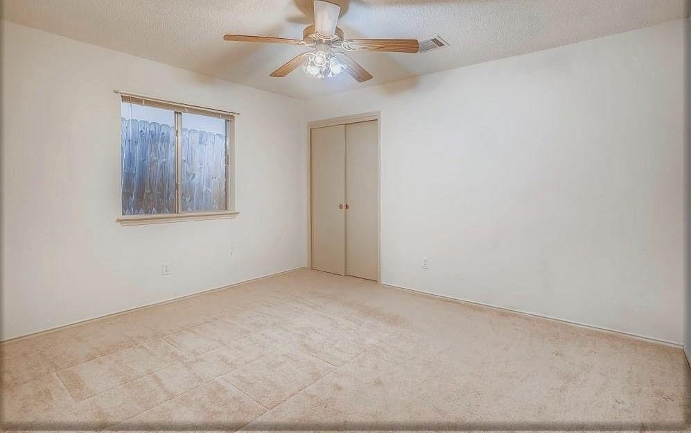1811 Lobelia Dr Property Photo 16