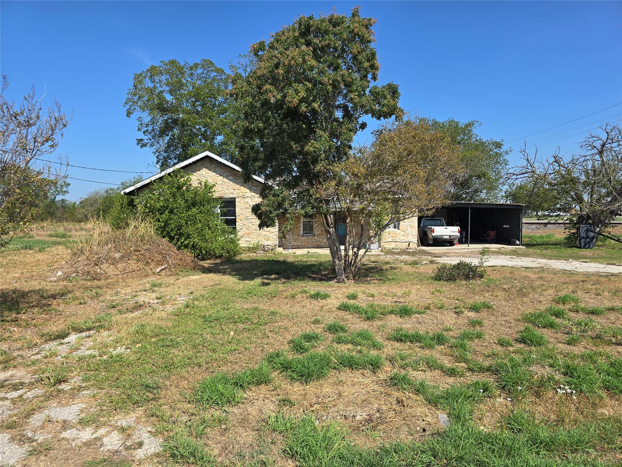 16 Church St Property Photo 2
