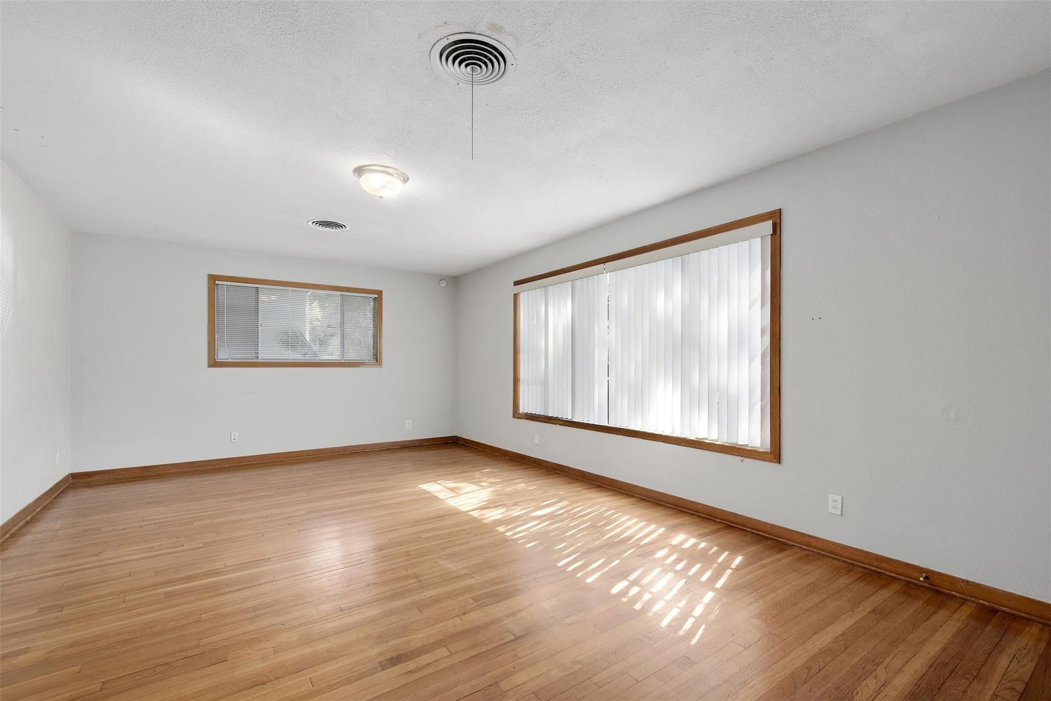 4306 Avenue B None Property Photo 5