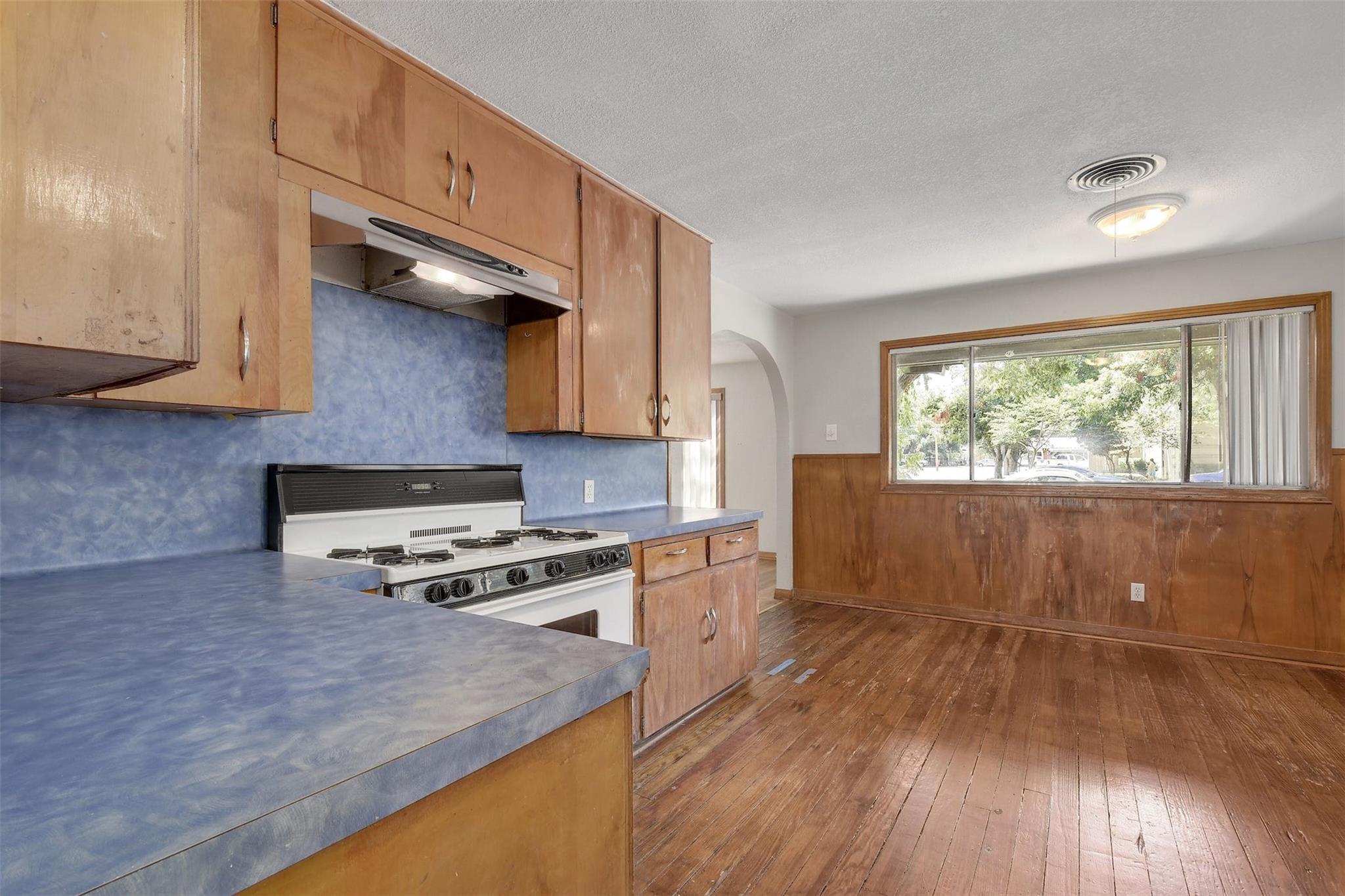 4306 Avenue B None Property Photo 11