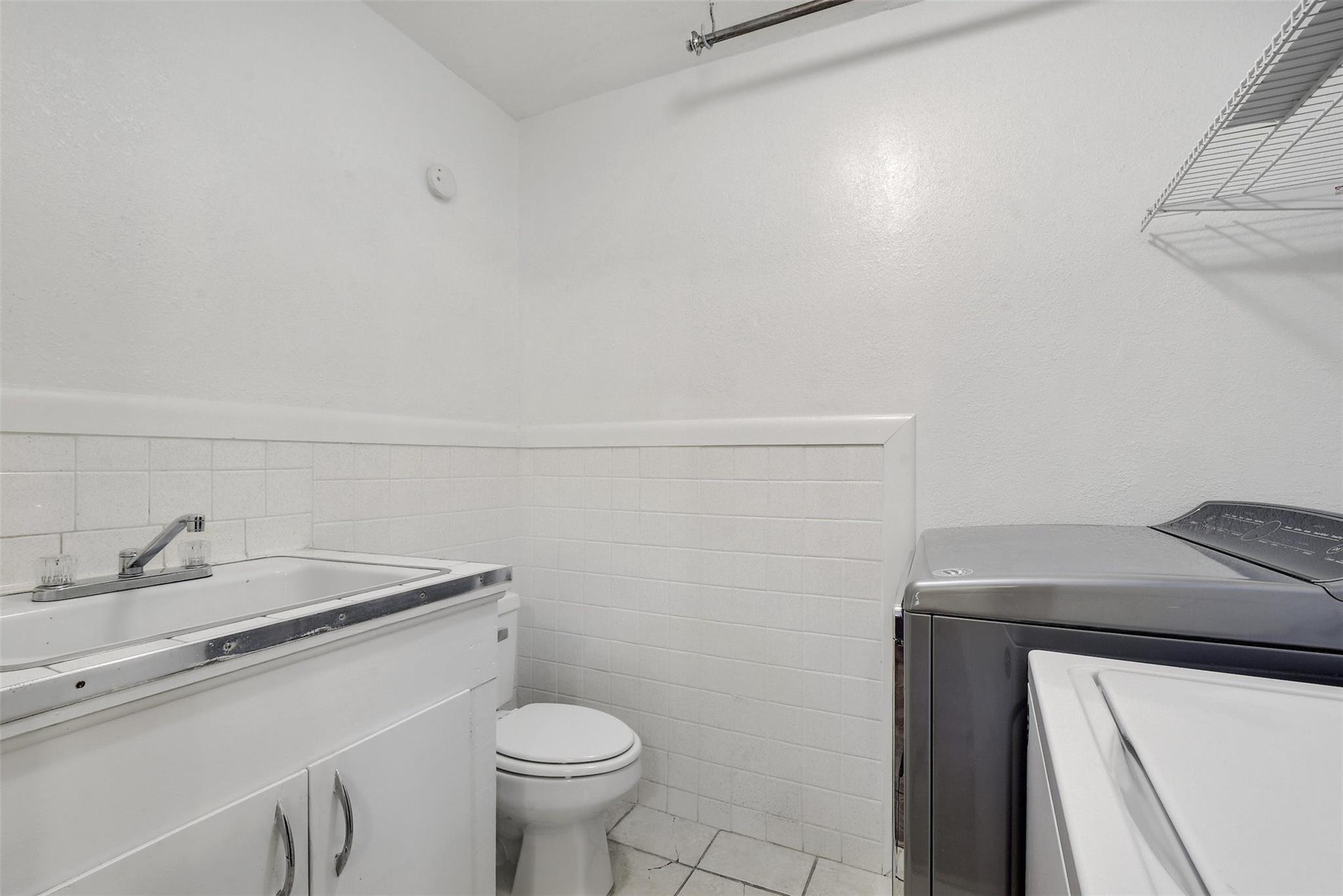 4306 Avenue B None Property Photo 14
