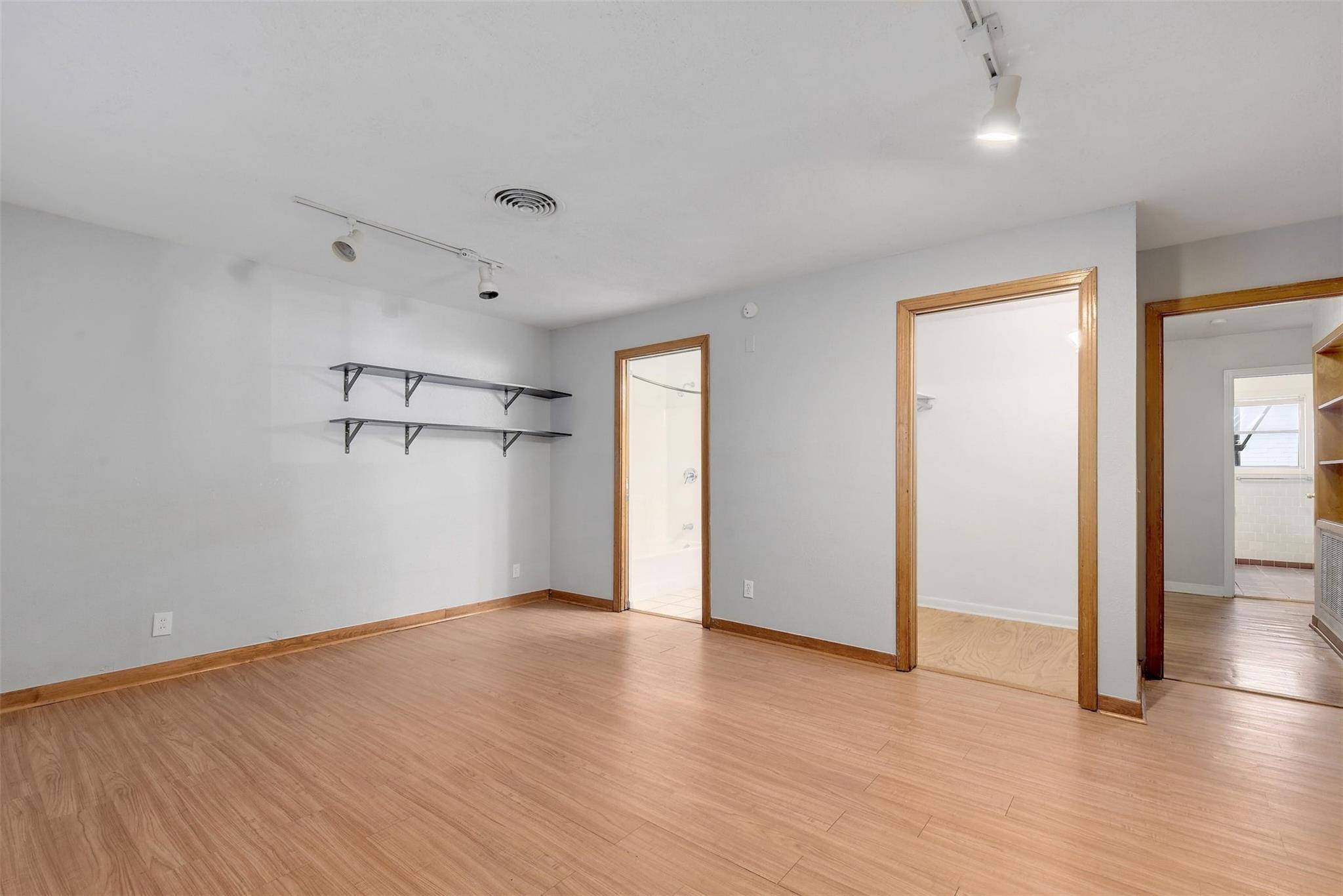 4306 Avenue B None Property Photo 16