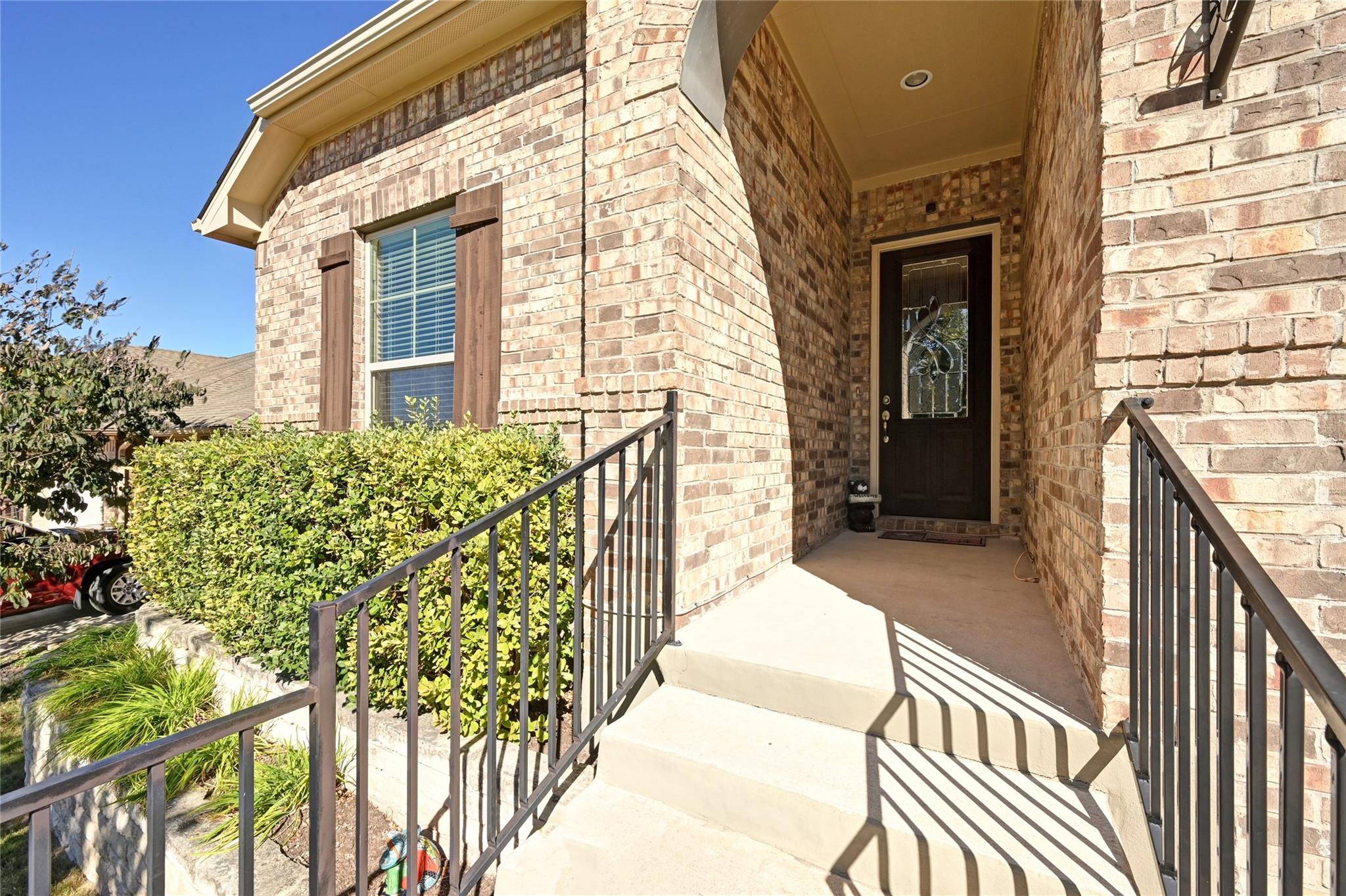 116 Gallatin Dr Property Photo 2