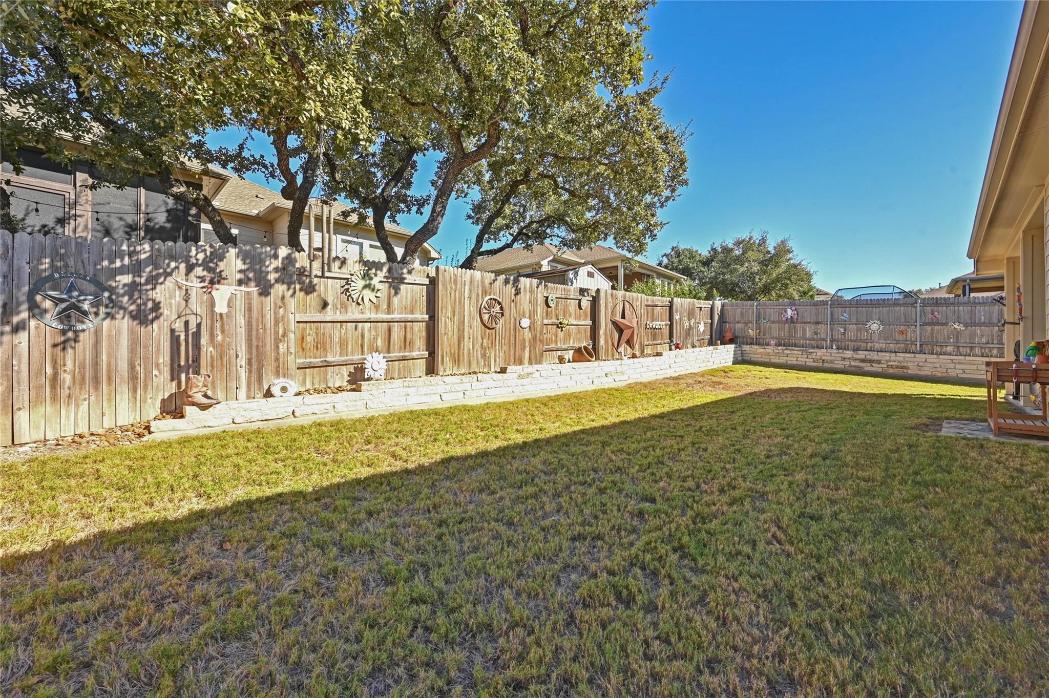 116 Gallatin Dr Property Photo 28
