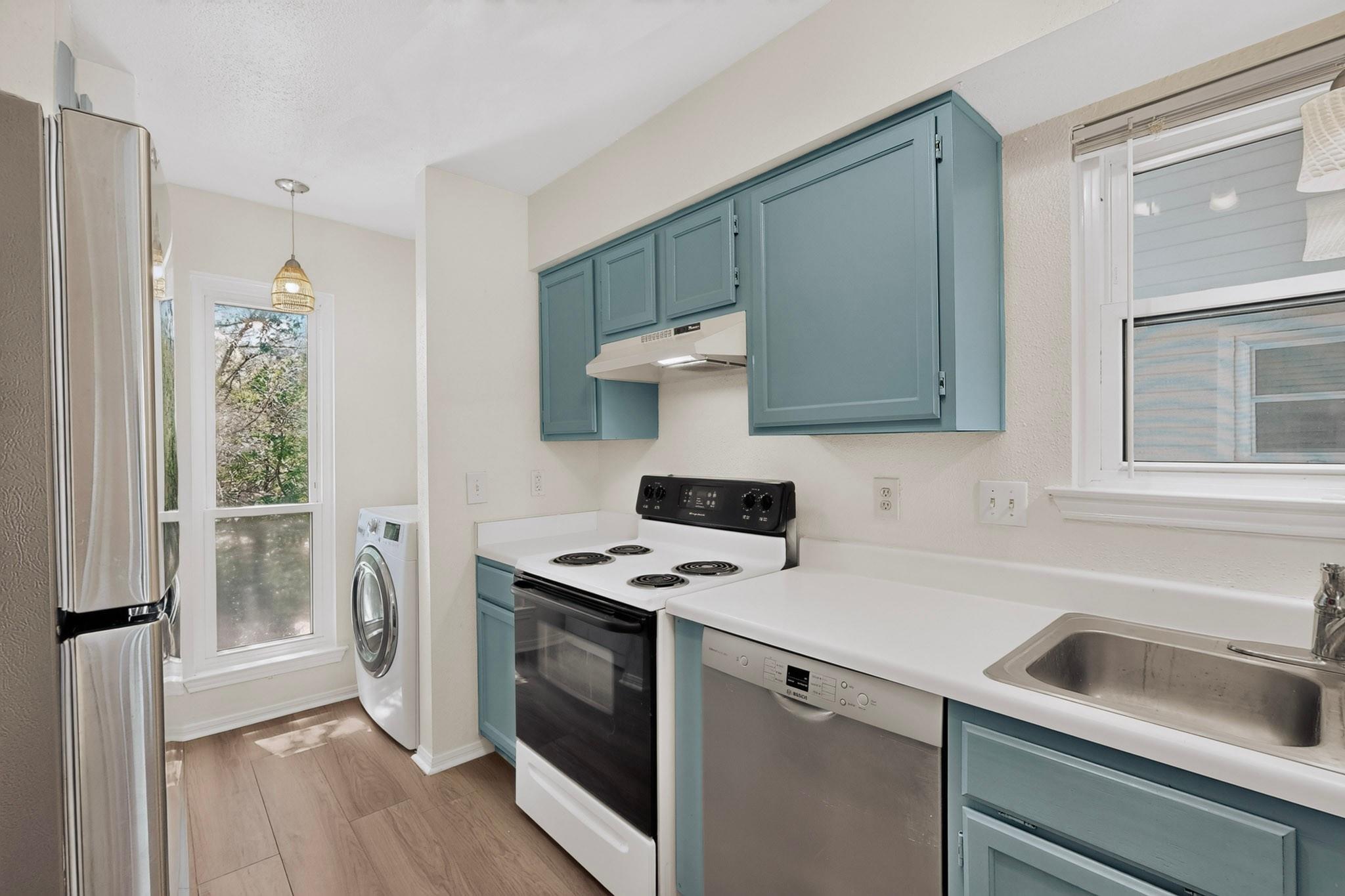 2450 Wickersham Ln #1008 Property Photo 16