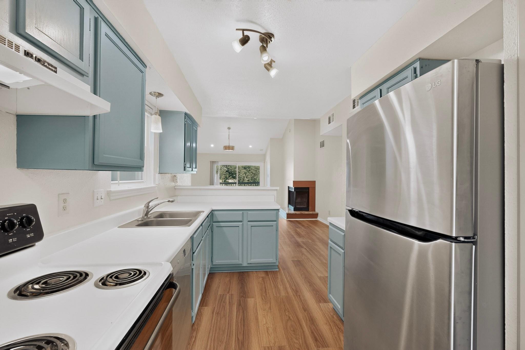 2450 Wickersham Ln #1008 Property Photo 18