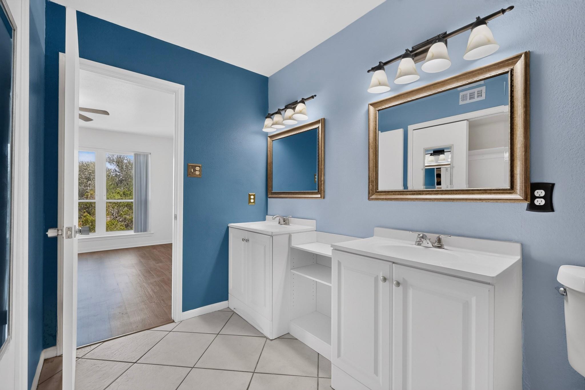 2450 Wickersham Ln #1008 Property Photo 27