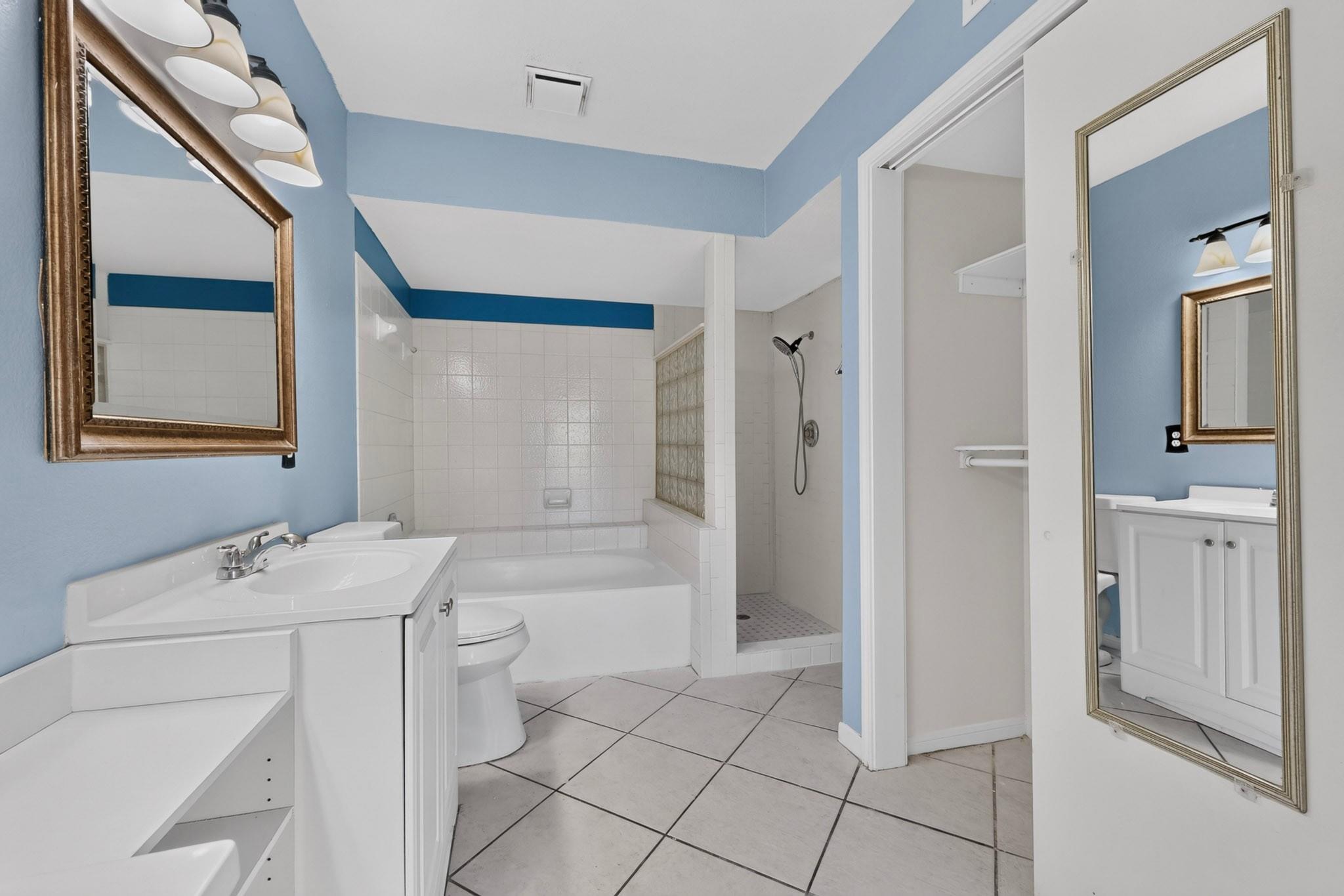 2450 Wickersham Ln #1008 Property Photo 28