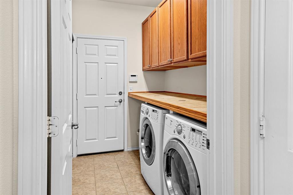 109 Providence St Property Photo 18