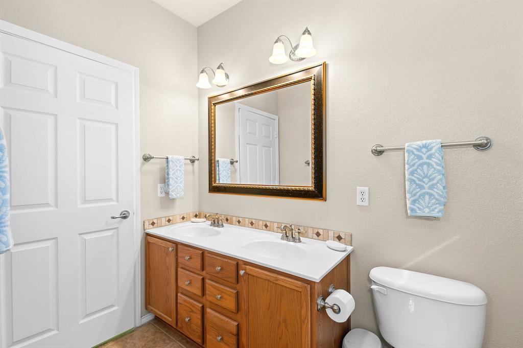 109 Providence St Property Photo 21