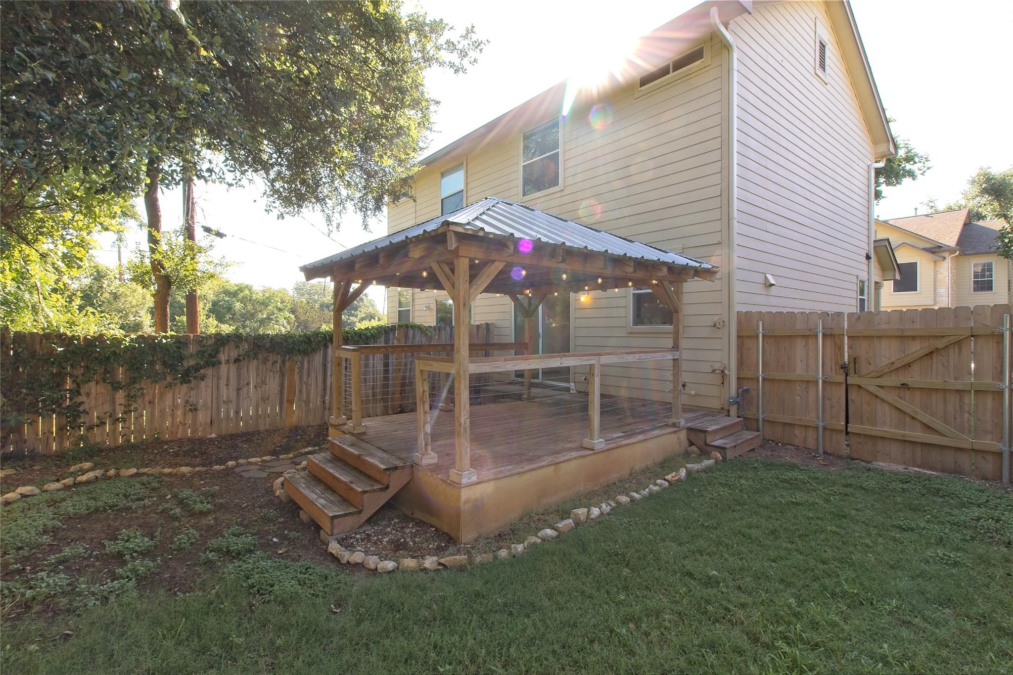 2903 Whisper Oaks Ln #a Property Photo 2