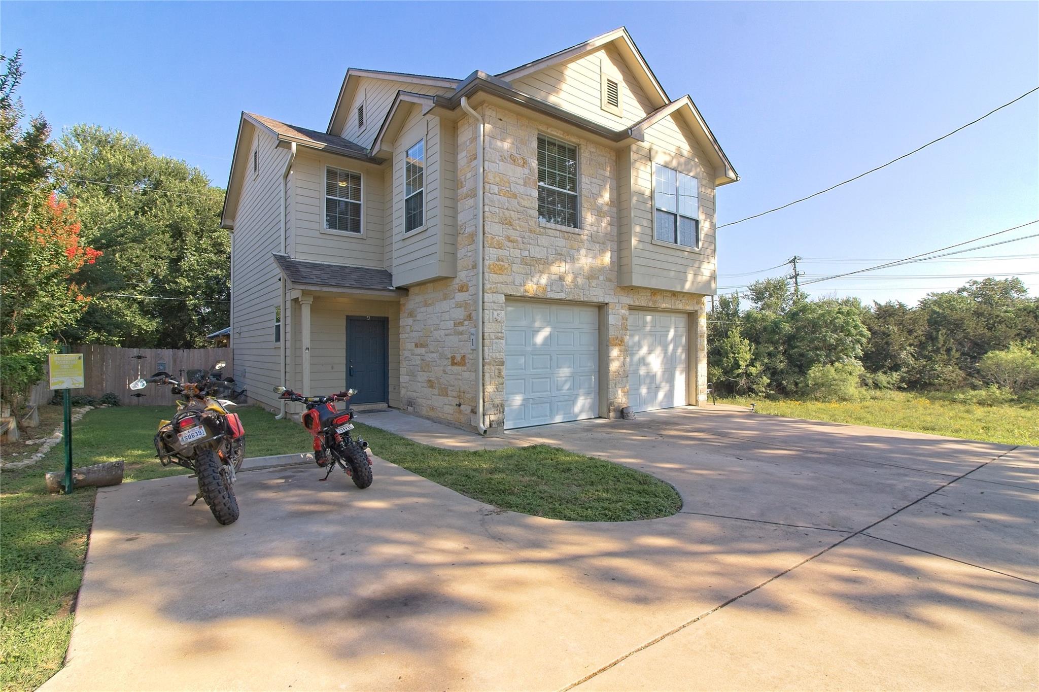 2903 Whisper Oaks Ln #a Property Photo 4