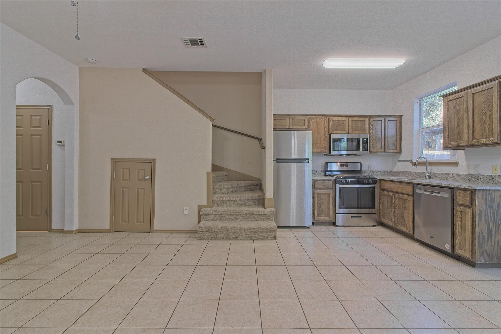 2903 Whisper Oaks Ln #a Property Photo 10
