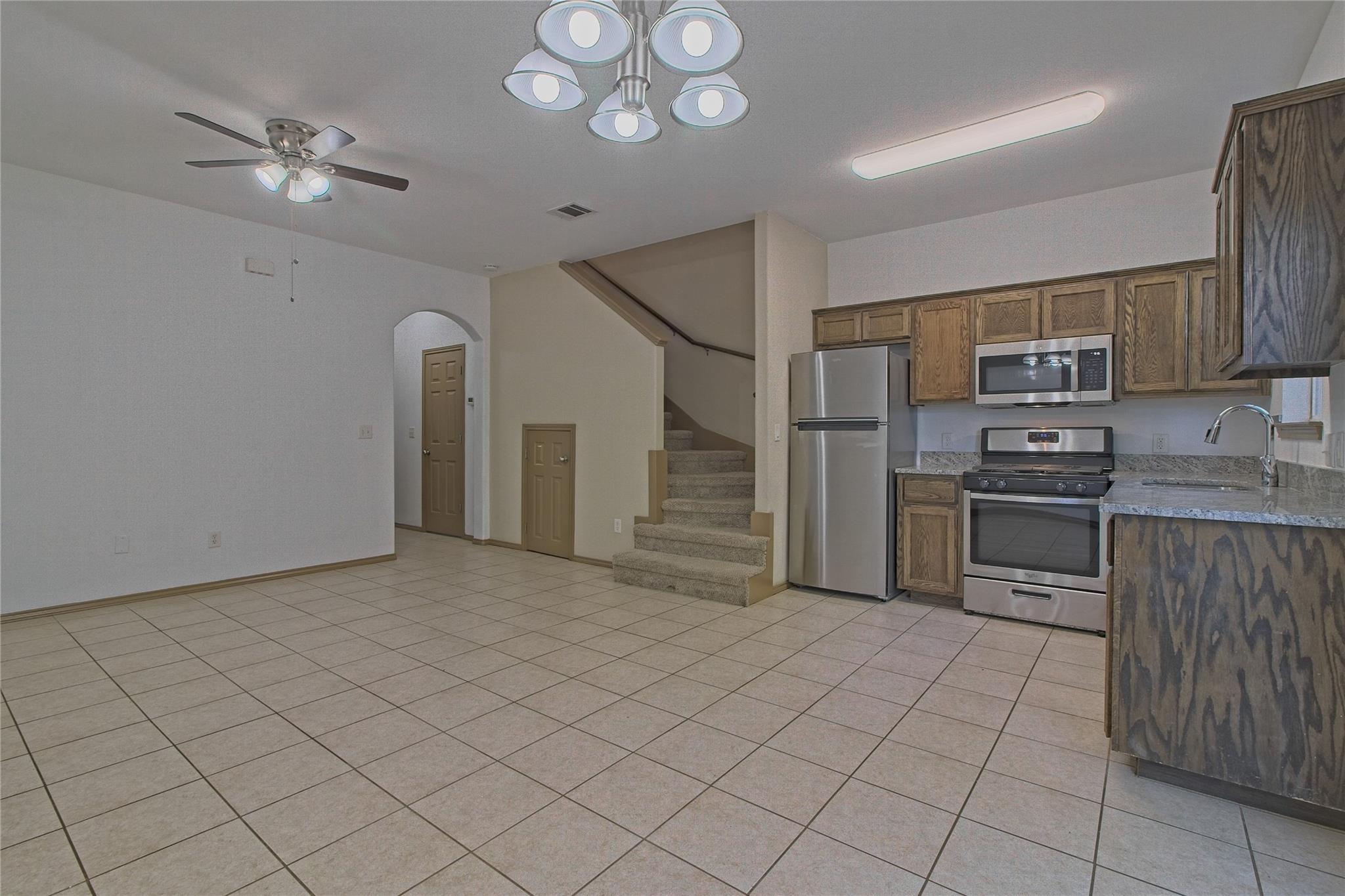 2903 Whisper Oaks Ln #a Property Photo 13