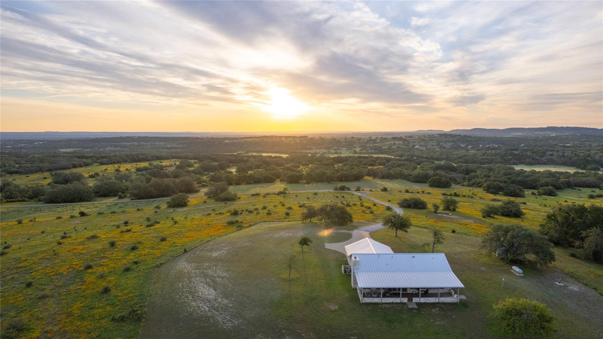 5068945 Property Photo 8