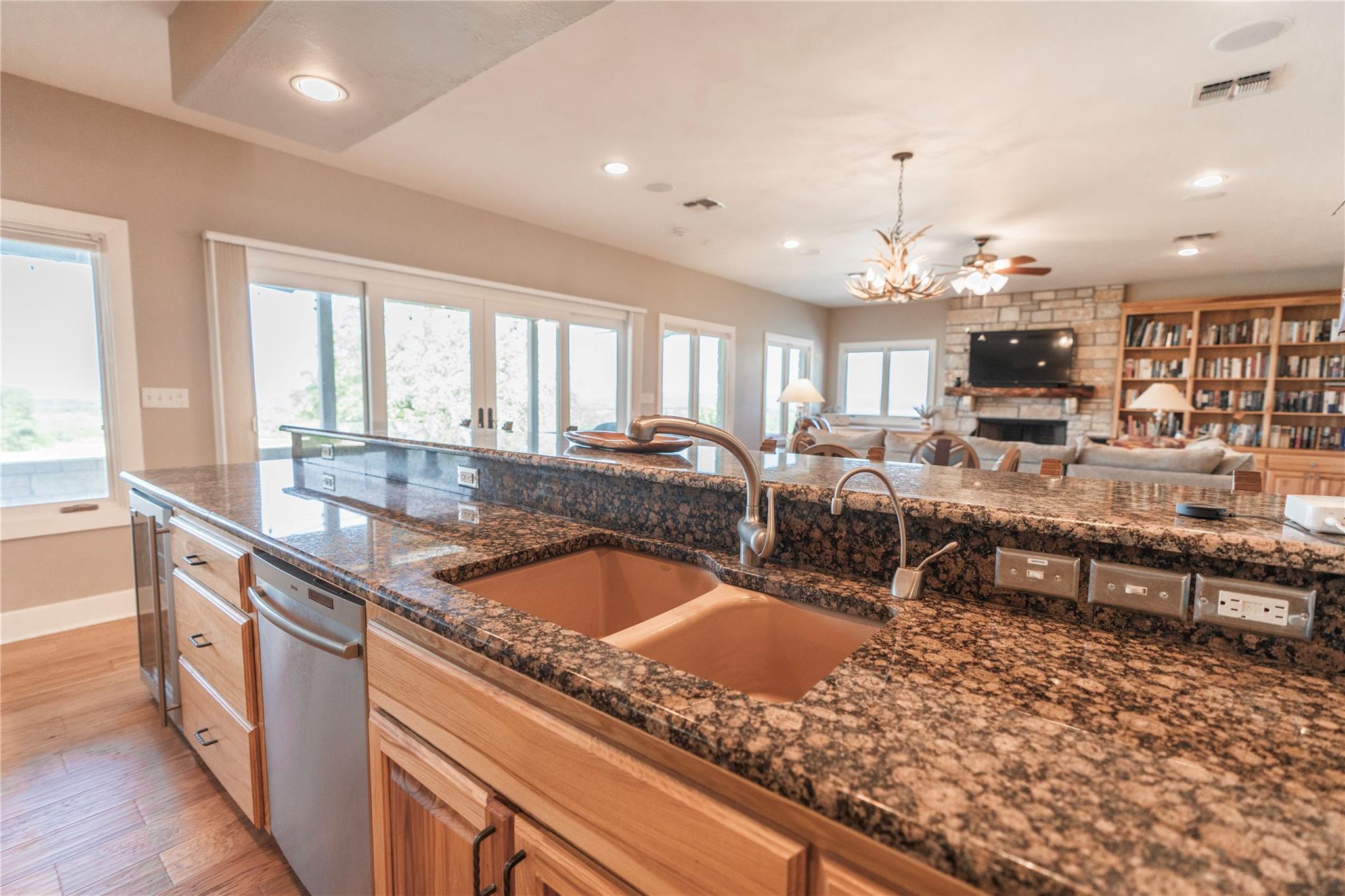 5068945 Property Photo 24