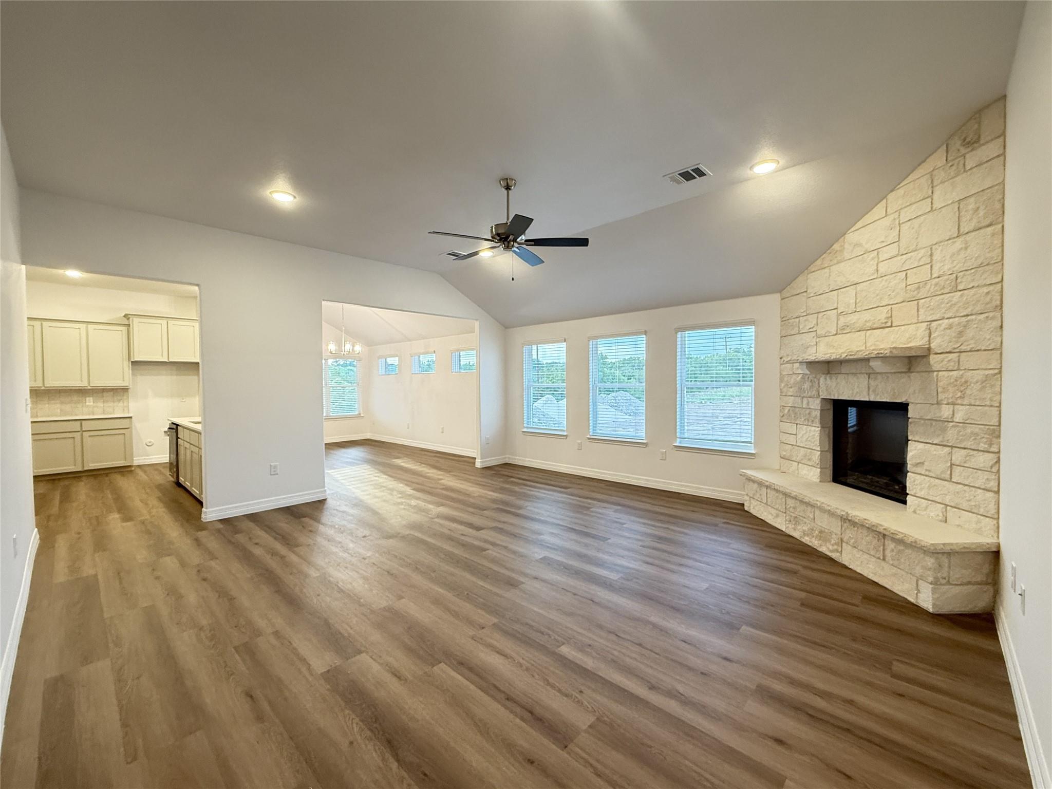5242 Lassen Ln Property Photo 5