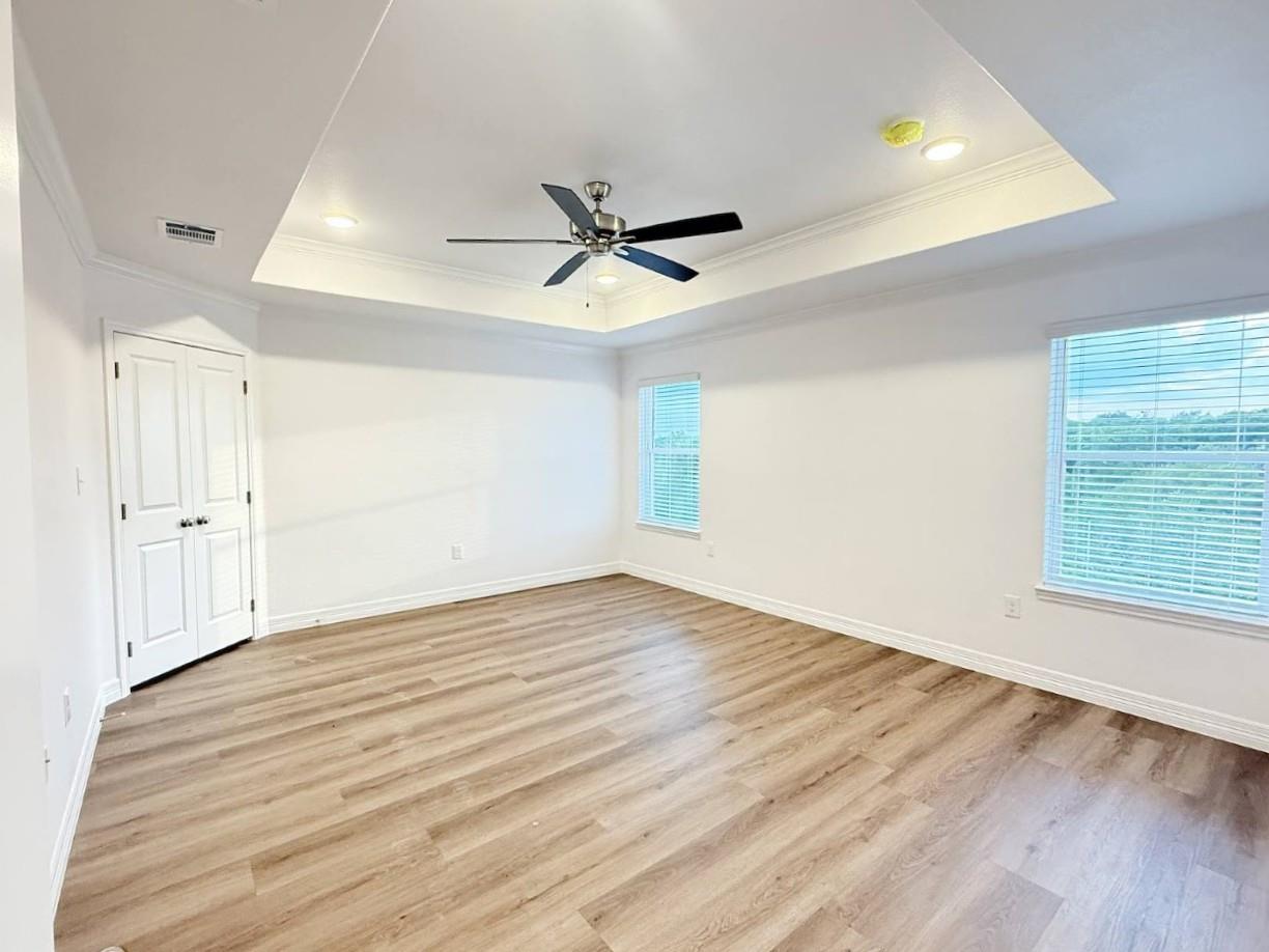 5242 Lassen Ln Property Photo 13
