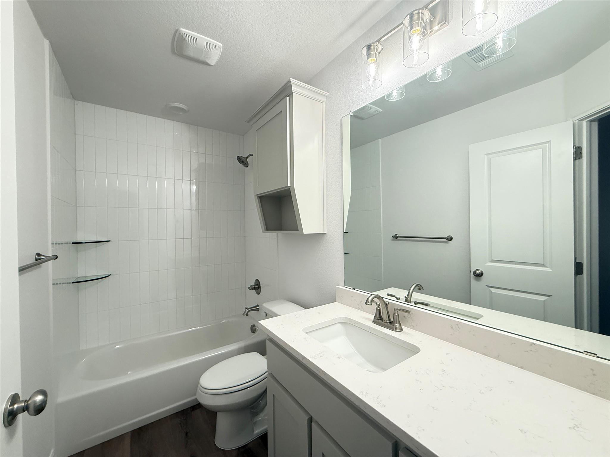 5242 Lassen Ln Property Photo 21