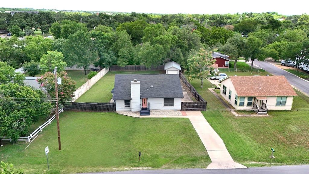 503 N Lampasas St Property Photo 30