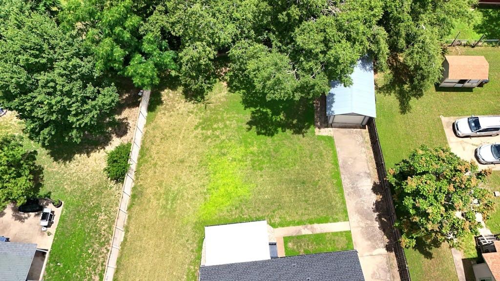 503 N Lampasas St Property Photo 36