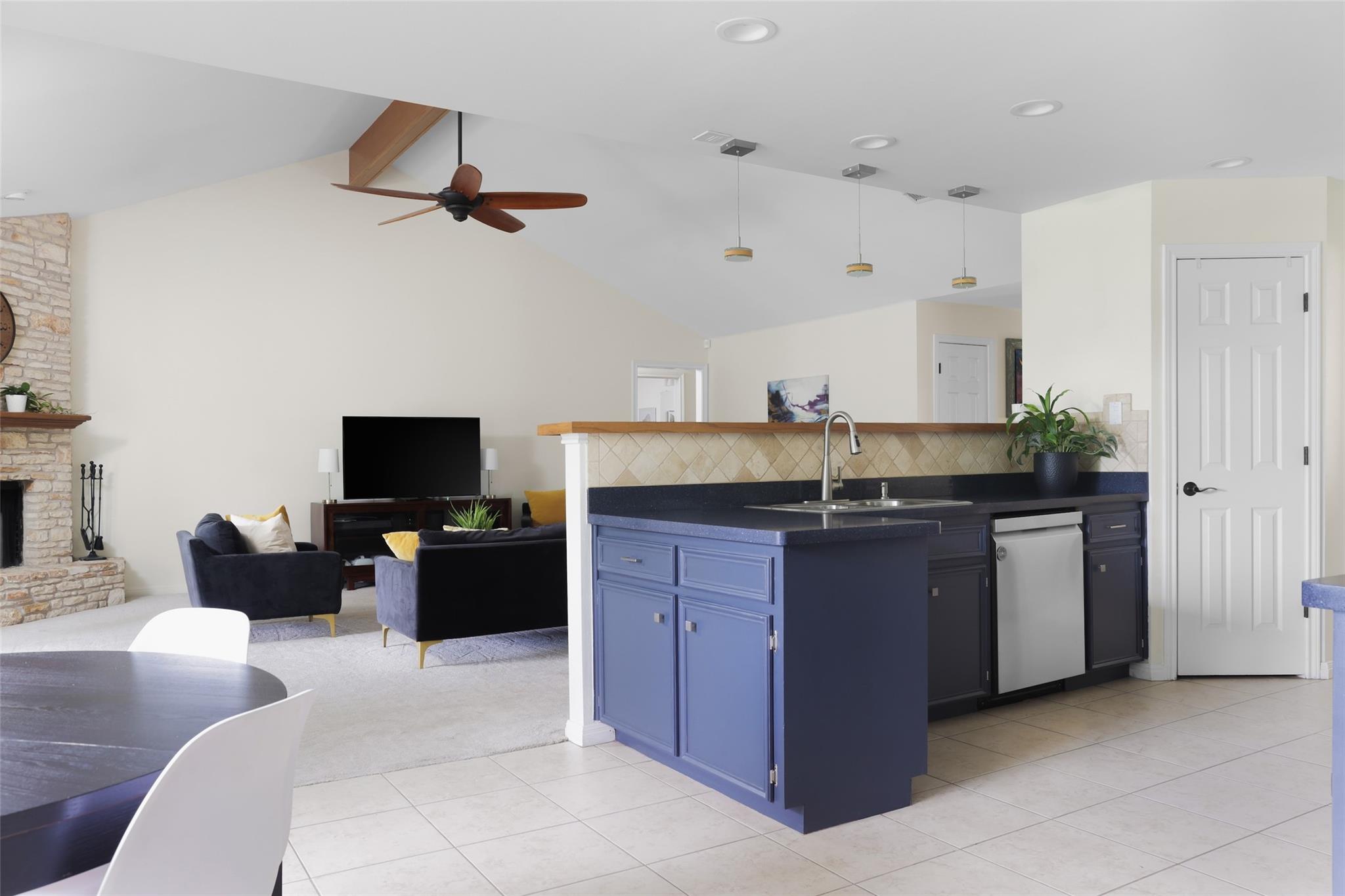 12227 Tanglewild Dr Property Photo 13