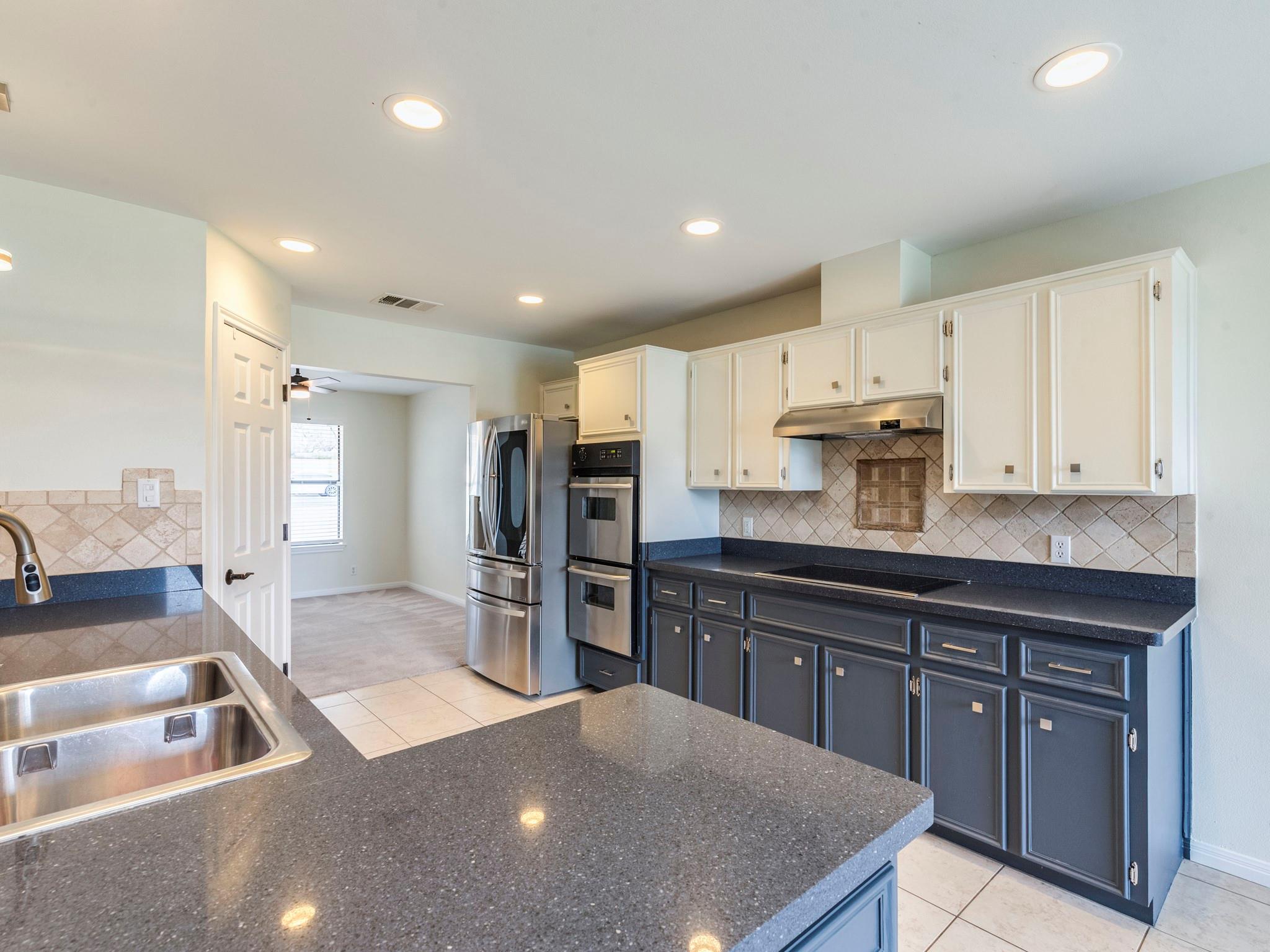 12227 Tanglewild Dr Property Photo 16