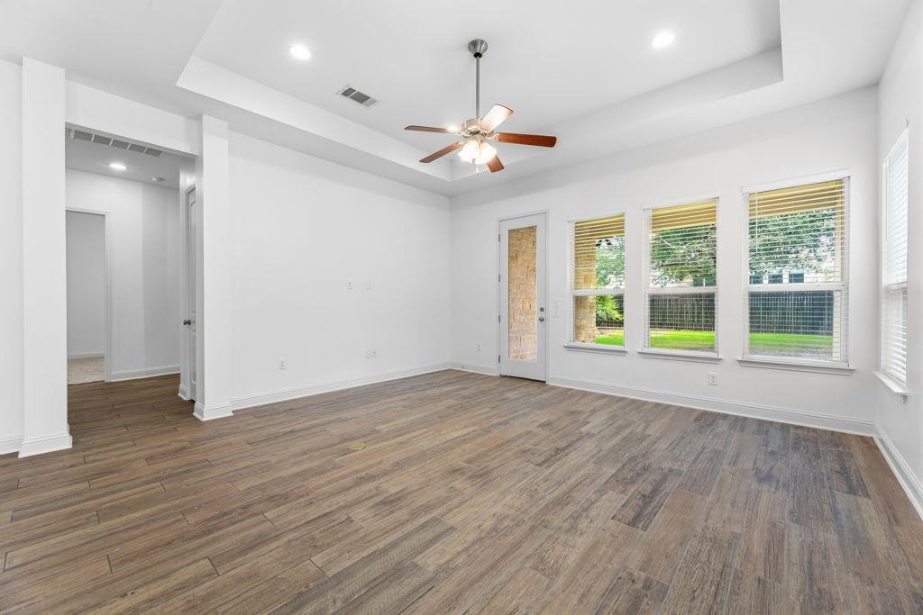 5209 Mandevilla Dr Property Photo 12